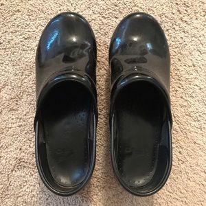 Dansko size 38 black clogs.